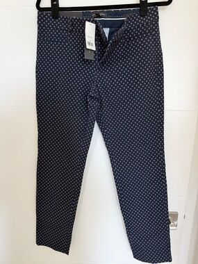 Banana Republic Navy Blue and White Cropped Patterned Ankle Pants